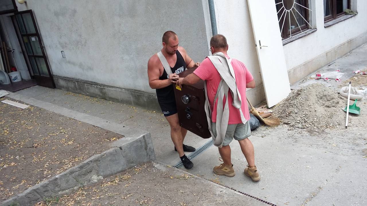 Páncélszekrény szállítás, költöztetés